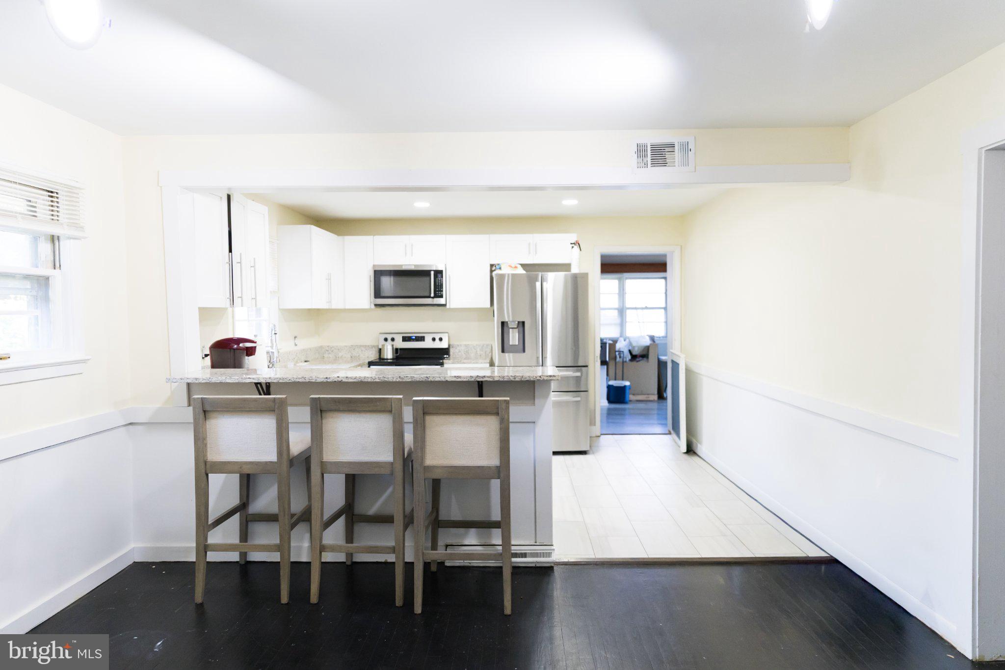 16827 Hampton Road Williamsport, MD 21795 - Photo 10 of 42 Bright and airy modern kitchen space.