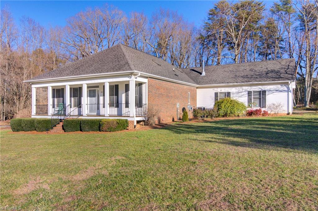 7919 Eric Road Greensboro, NC 27409 - Photo 3 of 34 Gallery Image 3