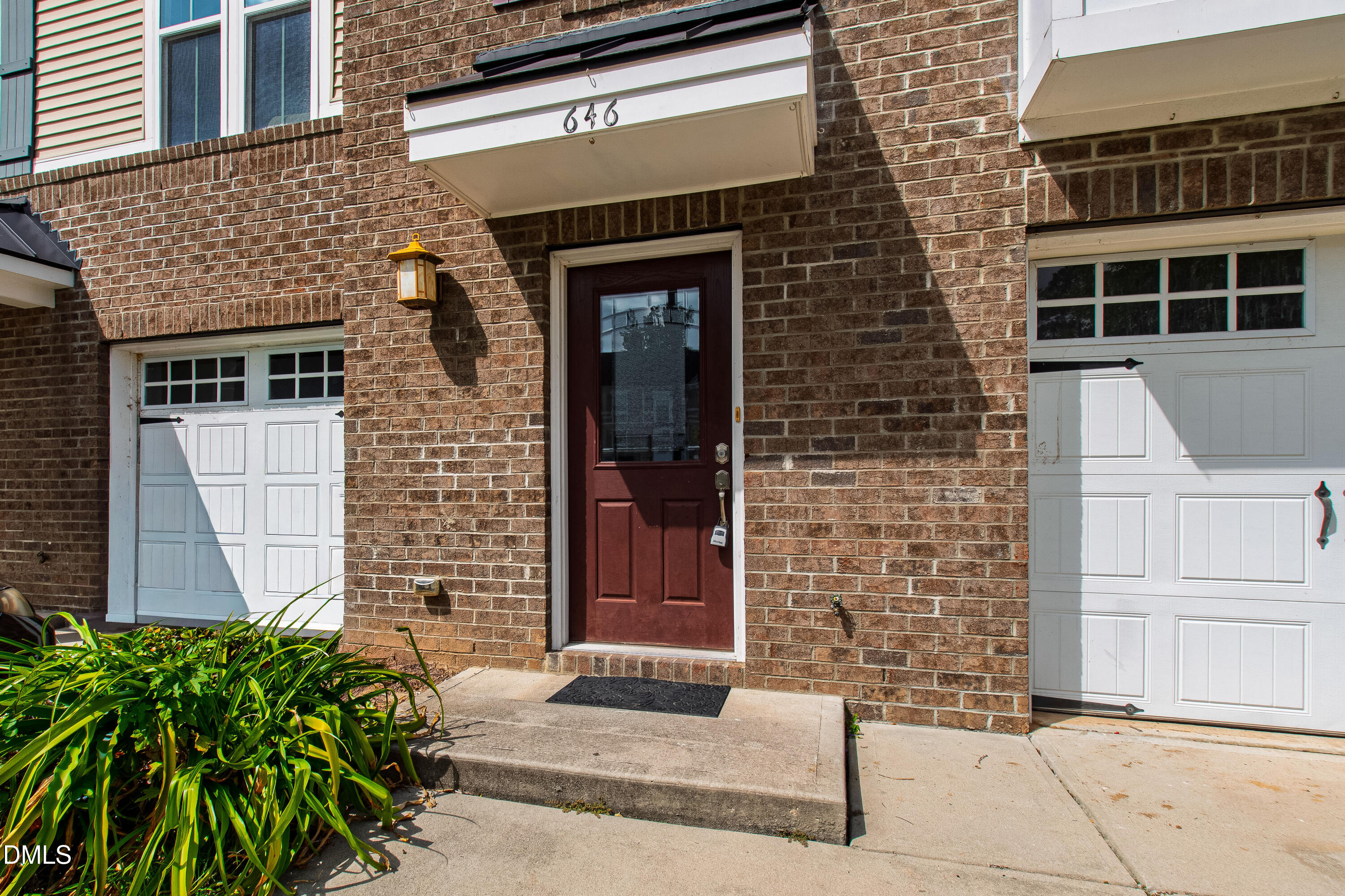 646 Berry Chase Way Cary, NC 27519 - Photo 2 of 43 Berry (4)