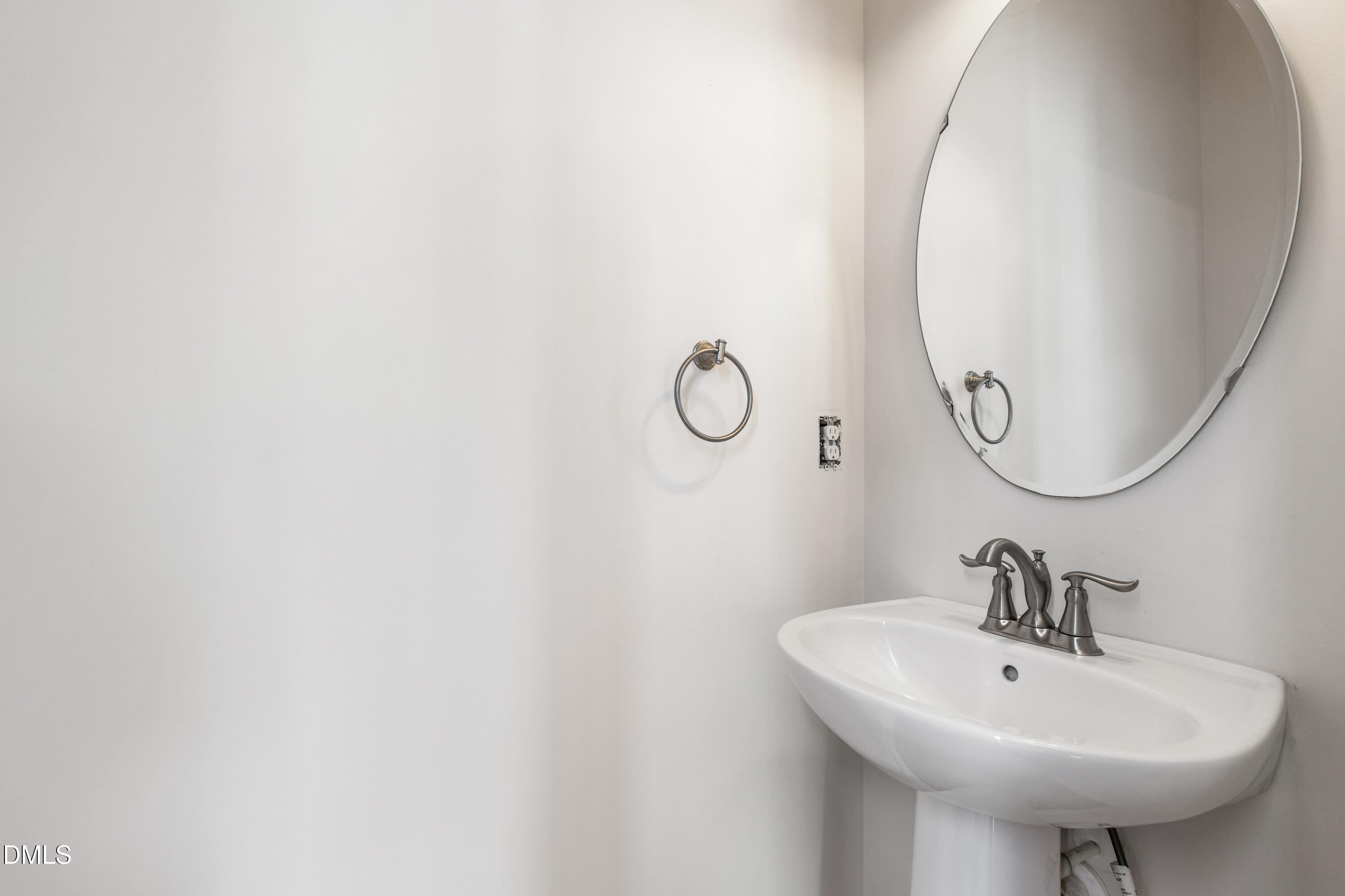 646 Berry Chase Way Cary, NC 27519 - Photo 23 of 43 Berry (25)