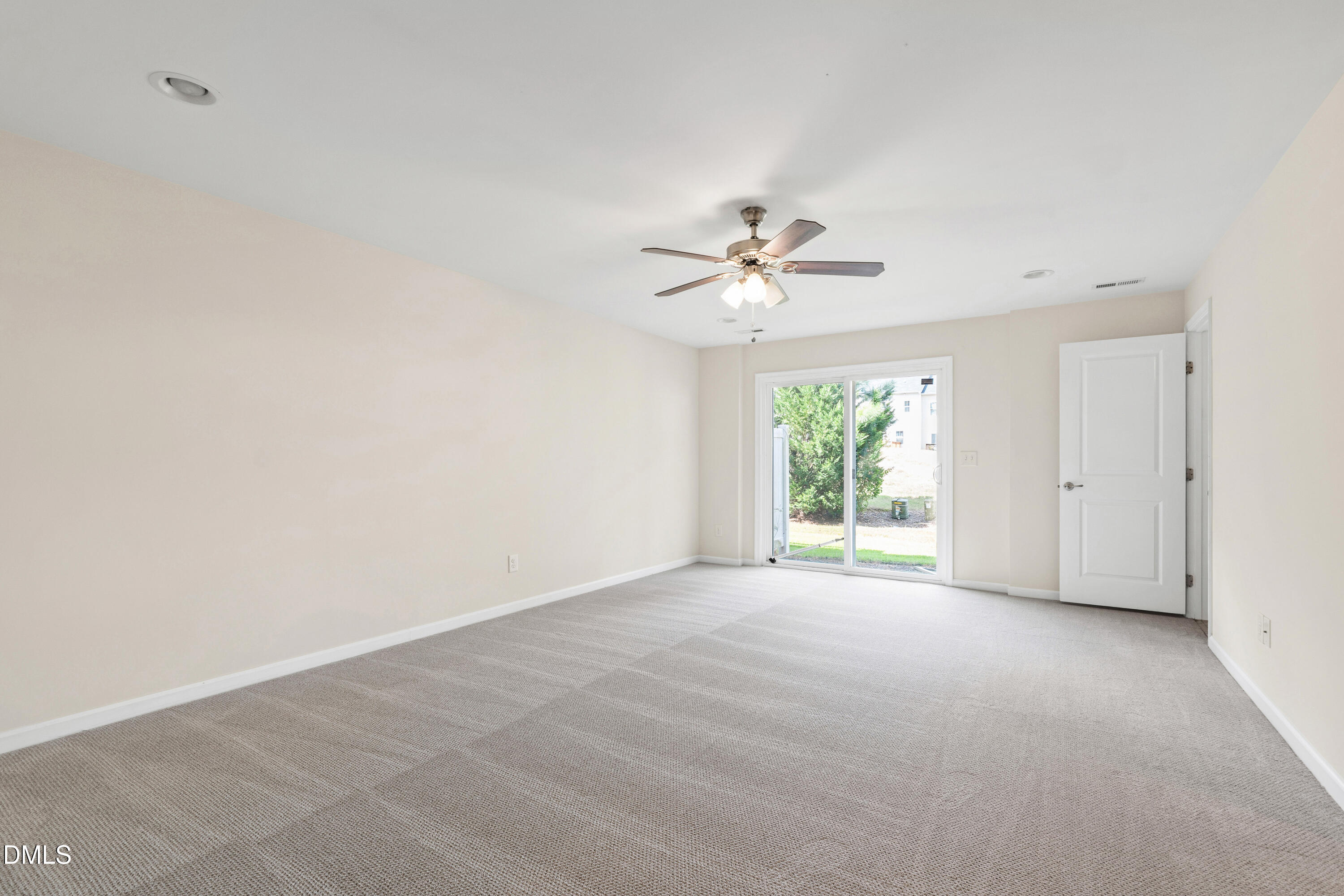 646 Berry Chase Way Cary, NC 27519 - Photo 5 of 43 Berry (7)