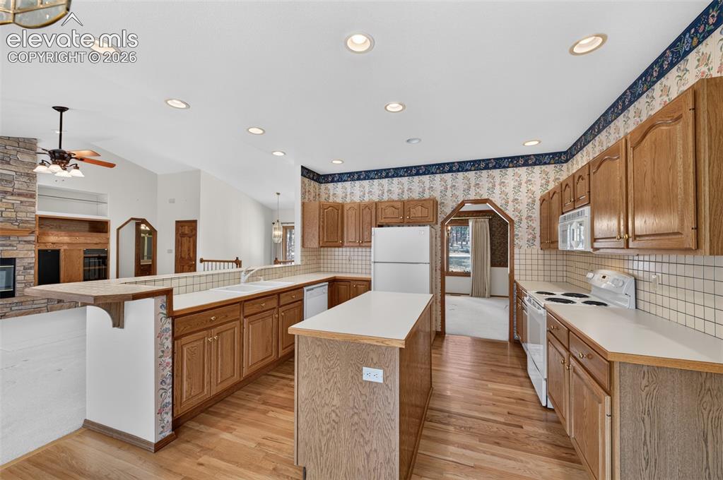 155 Pontiac Loop Monument, CO 80132 - Photo 11 of 50