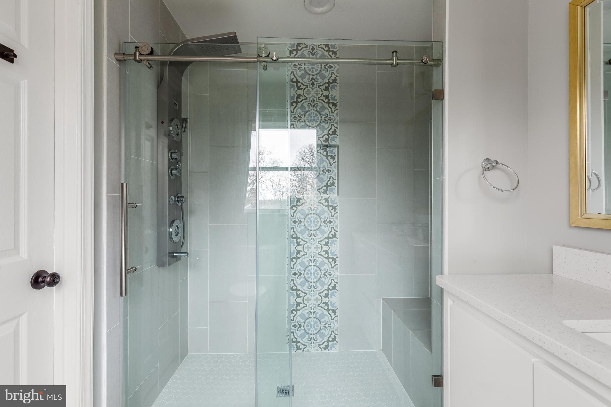 2400 South Arlington Ridge Road Arlington, VA 22202 - Photo 21 of 39