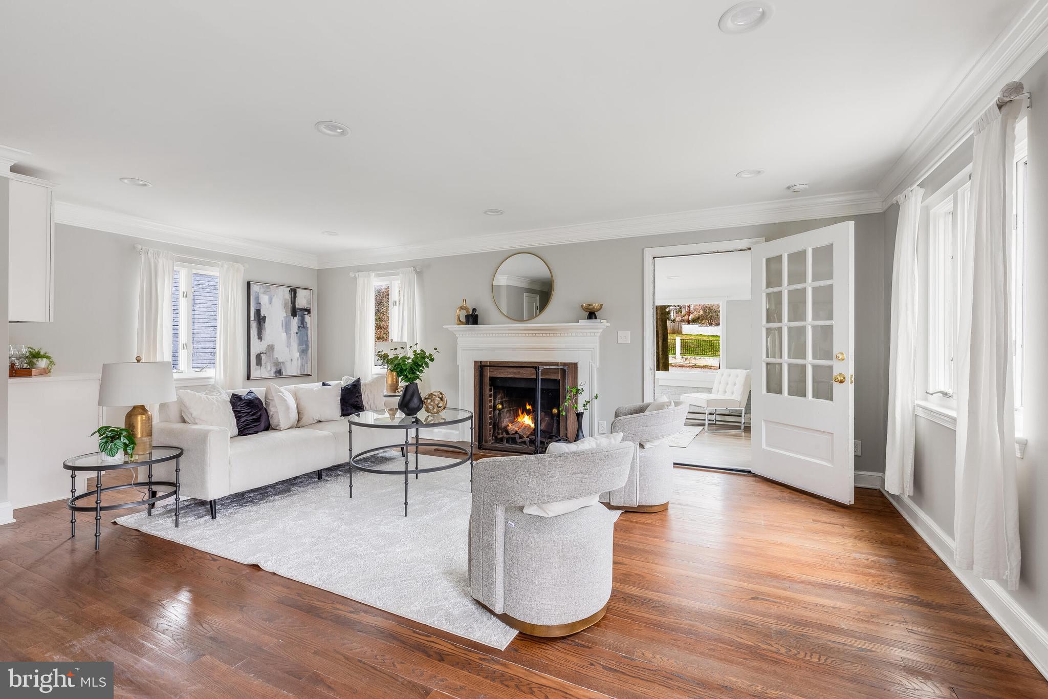 2400 South Arlington Ridge Road Arlington, VA 22202 - Photo 3 of 39