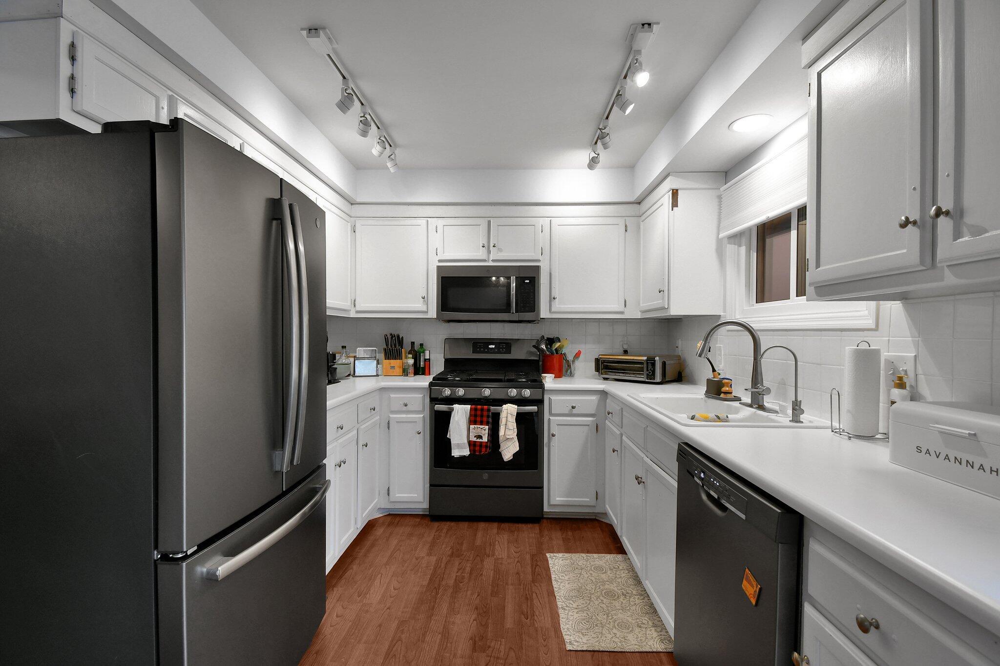 5368 Reed Road, Unit 65 Columbus, OH 43235 - Photo 8 of 56 14-web-or-mls-5368-reed-rd