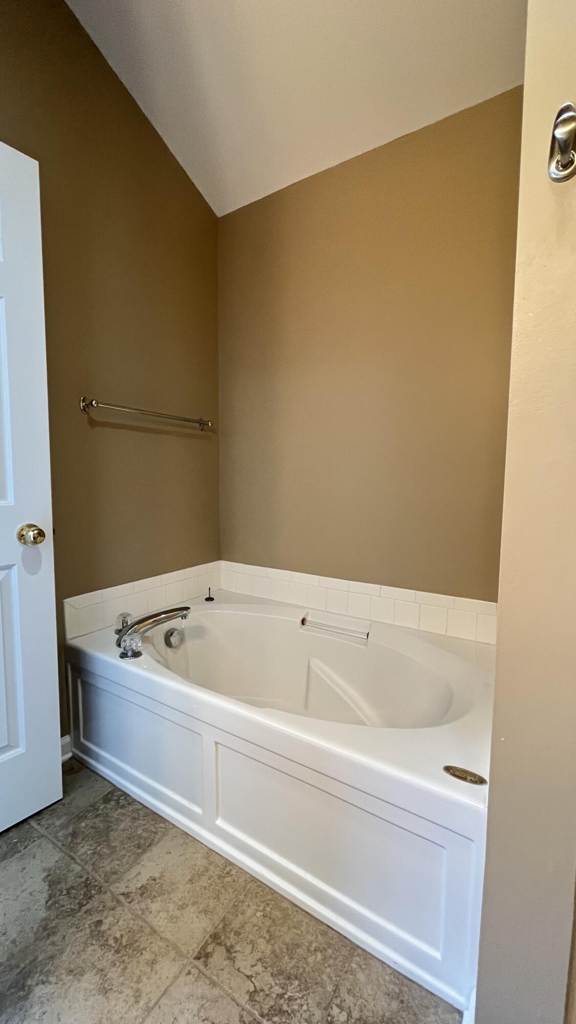 771 Taylor Street Chelsea, MI 48118 - Photo 23 of 33 IMG_9184