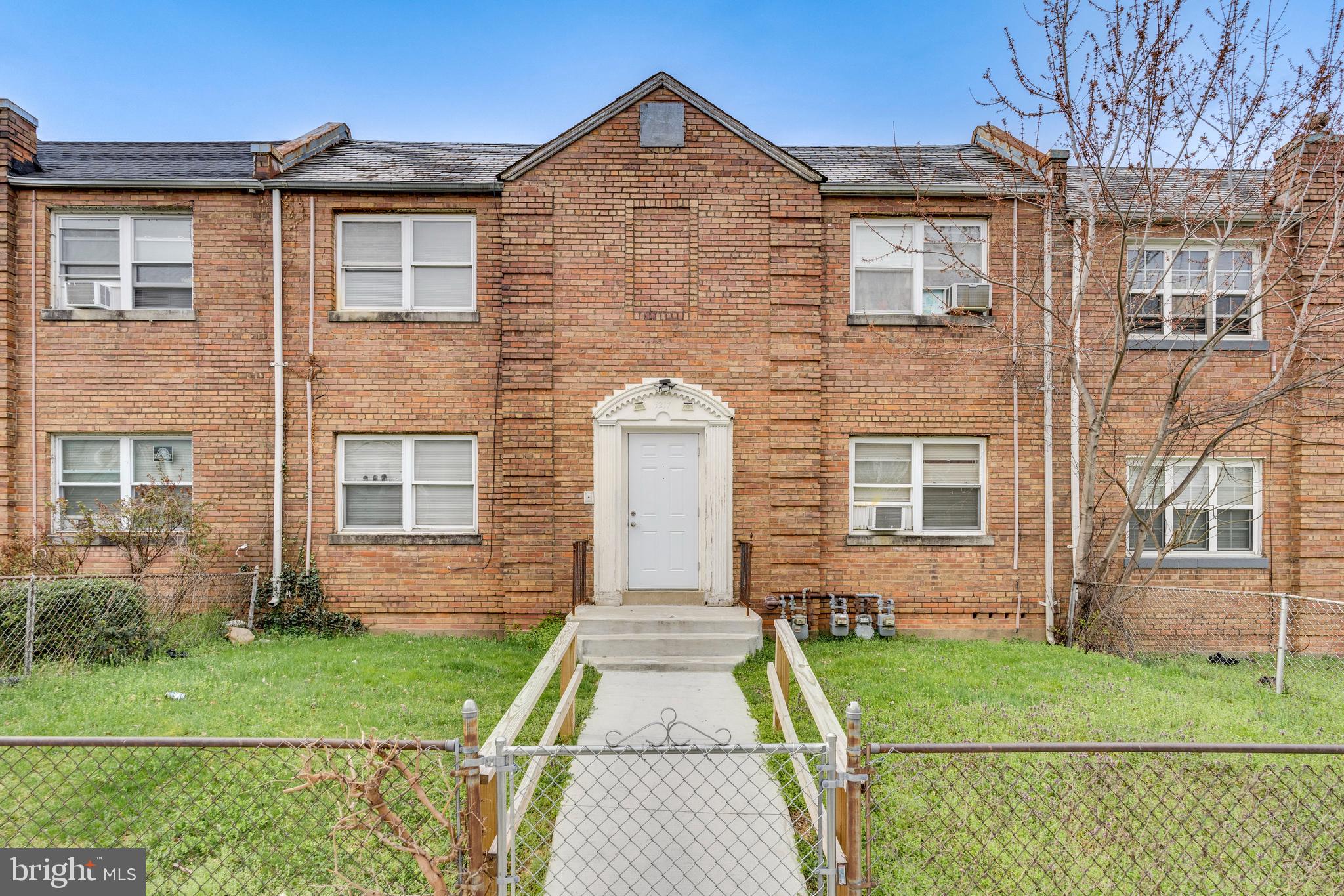 1217 Raum Street Northeast Washington, DC 20002 - Photo 4 of 36