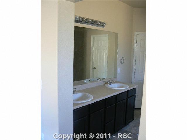 2325 Reed Grass Way Colorado Springs, CO 80915 - Photo 8 of 9