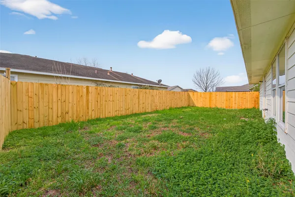 $1,900 | 7714 Stallion Trail Drive, Humble, TX 77338