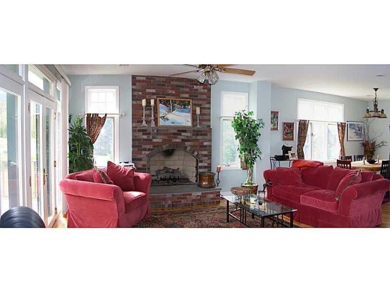 5012 North Woods Road, Unit 5012 Kingfield, ME 04947 - Photo 9 of 14 Living Room.