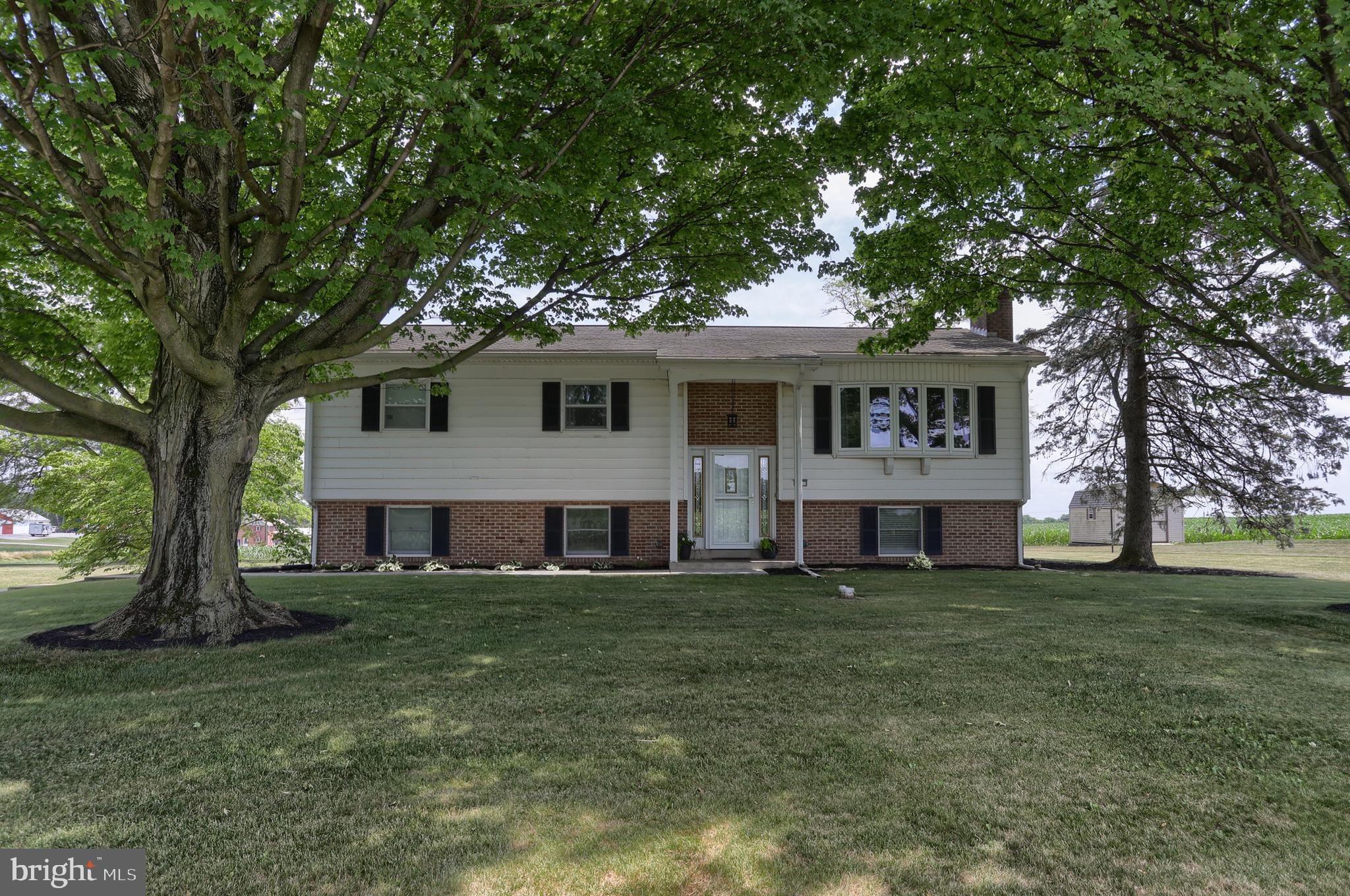 1811 Sheaffer Road Elizabethtown, PA 17022 - Photo 1 of 39