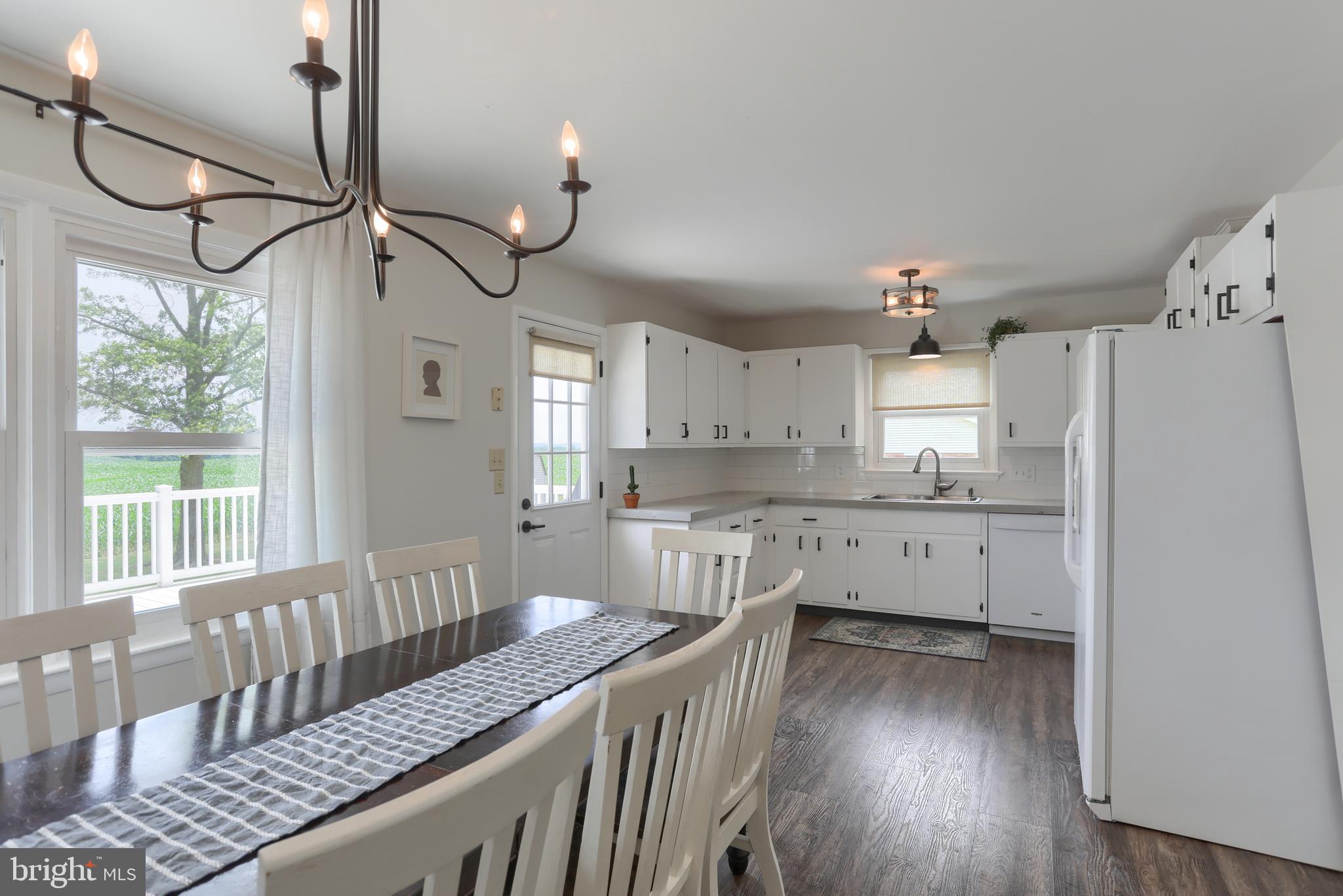 1811 Sheaffer Road Elizabethtown, PA 17022 - Photo 8 of 39
