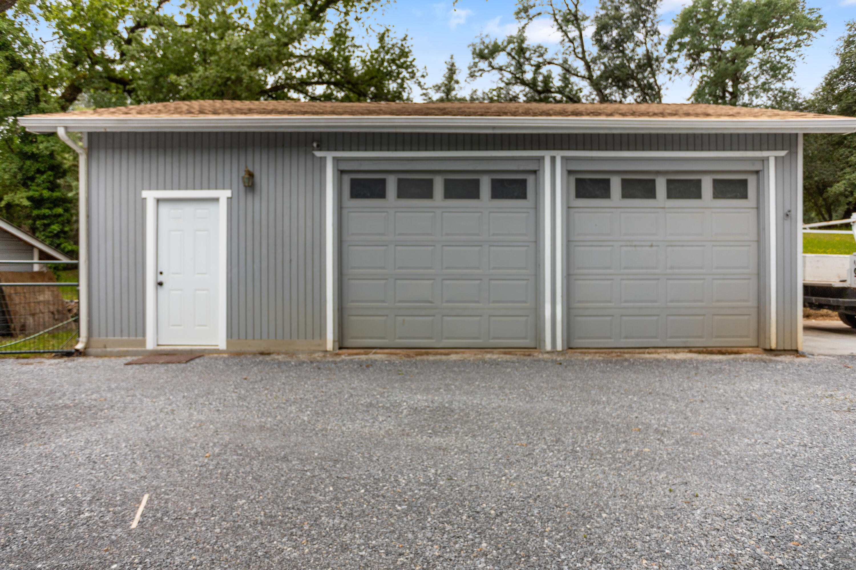 9891 Harley Leighton Road Redding, CA 96003 - Photo 22 of 52 Exterior11