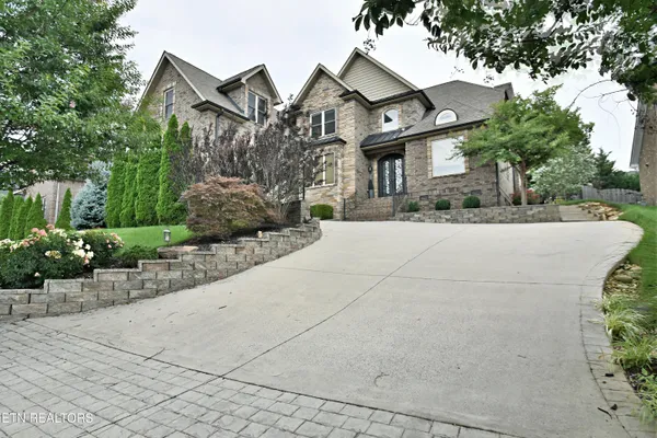 $1,250,000 | 11957 Lakehurst Lane, Knoxville, TN 37934