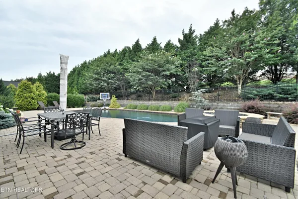 $1,250,000 | 11957 Lakehurst Lane, Knoxville, TN 37934