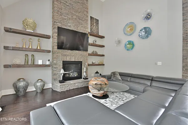 $1,250,000 | 11957 Lakehurst Lane, Knoxville, TN 37934