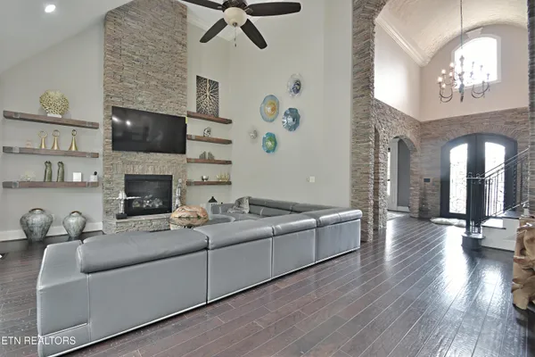 $1,250,000 | 11957 Lakehurst Lane, Knoxville, TN 37934