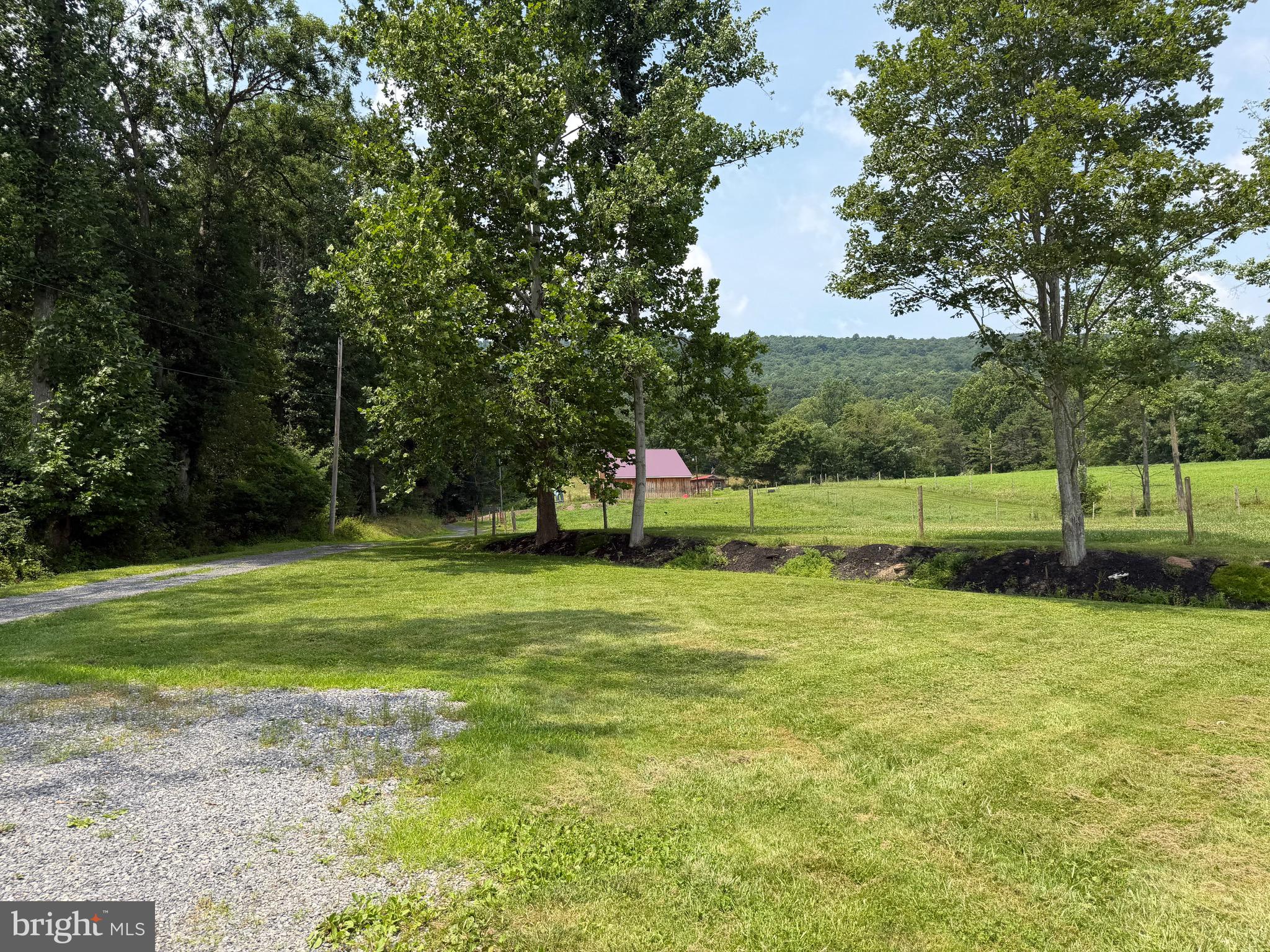 186 Sandstone Road Bedford, PA 15522 - Photo 5 of 32