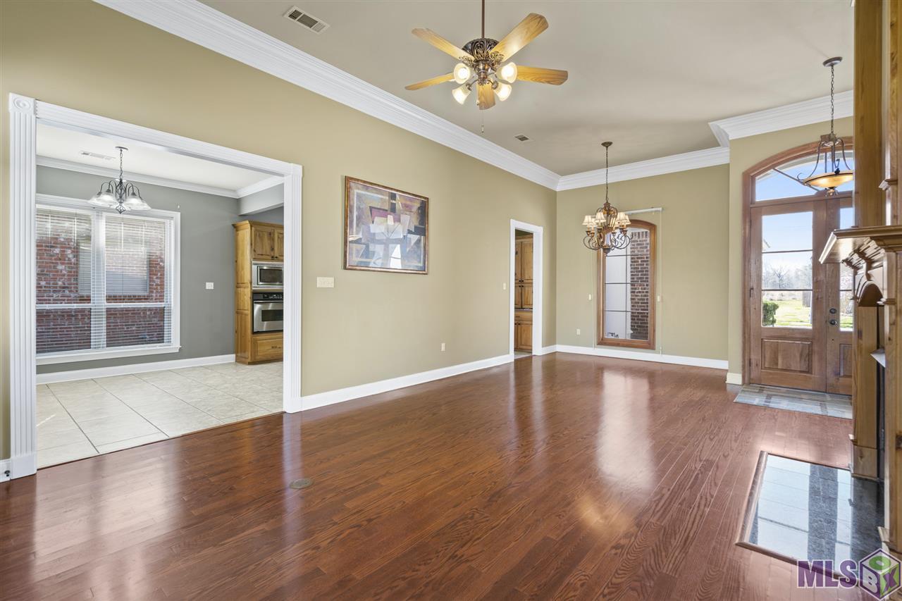 8823 Foxgate Drive Baton Rouge, LA 70809 - Photo 7 of 24 Gallery Image 7