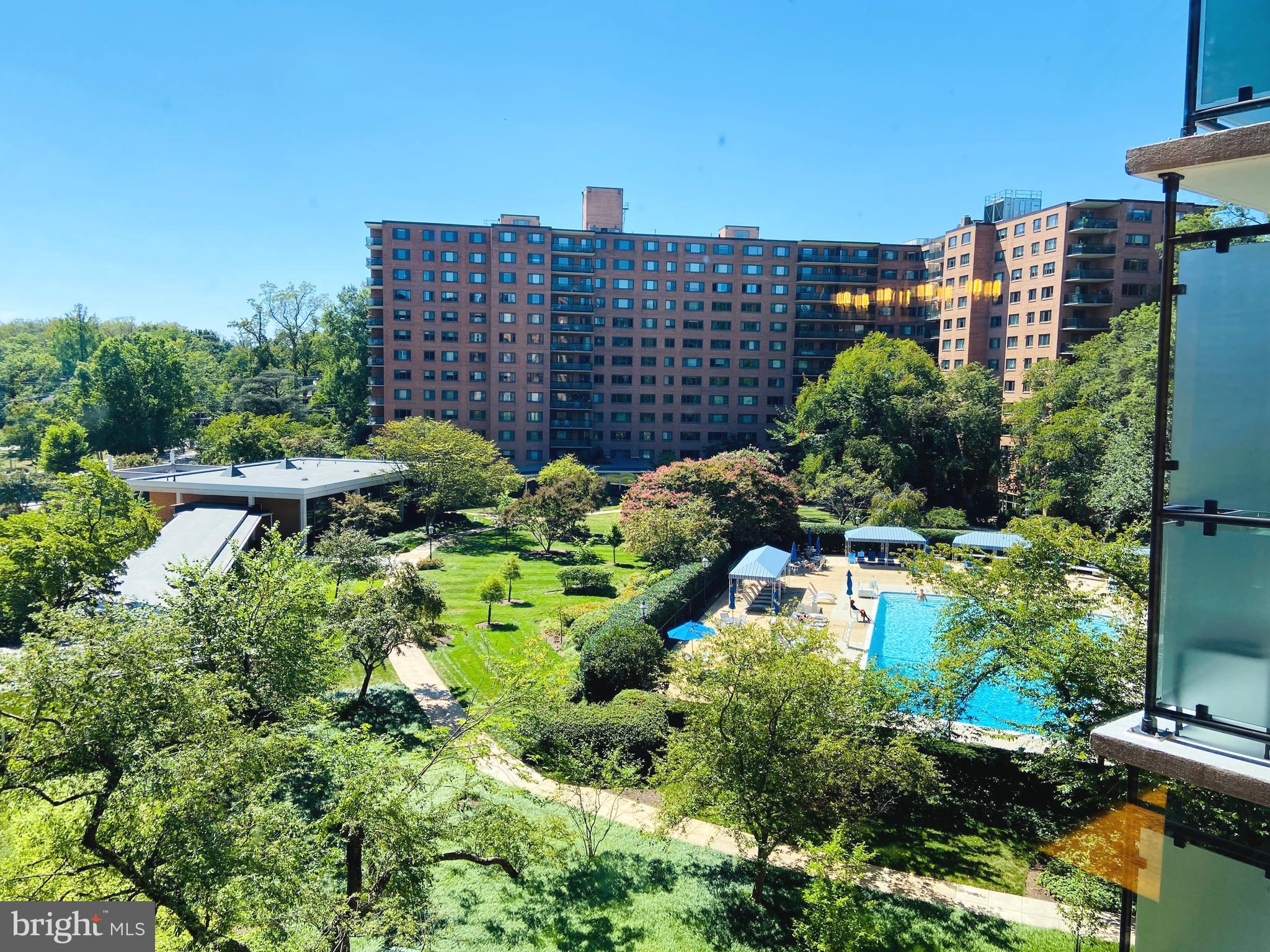 4201 Cathedral Avenue Northwest, Unit 622E Washington, DC 20016 - Photo 31 of 34 a view of a city