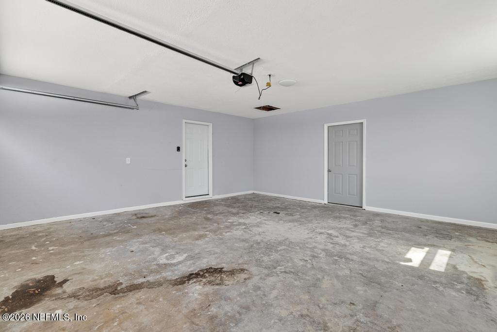 4040 Cove St Johns Road Jacksonville, FL 32277 - Photo 31 of 101 a view of an empty room