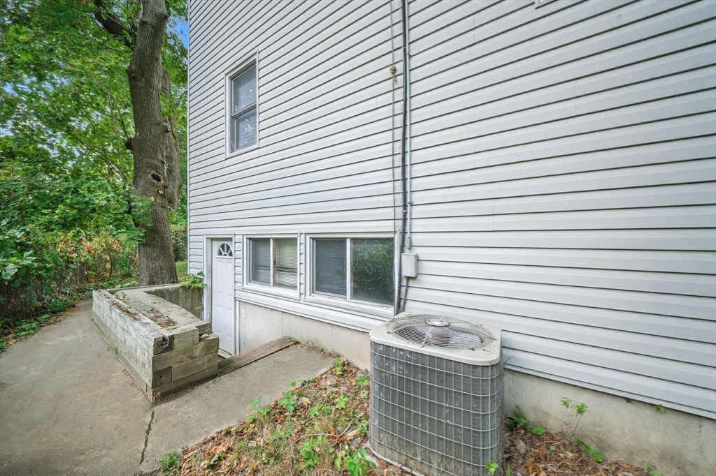 20 Tarleton Road Boston, MA 02132 - Photo 29 of 33