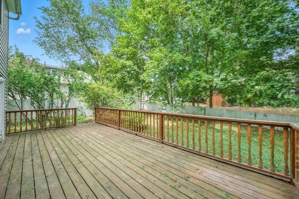 20 Tarleton Road Boston, MA 02132 - Photo 32 of 33