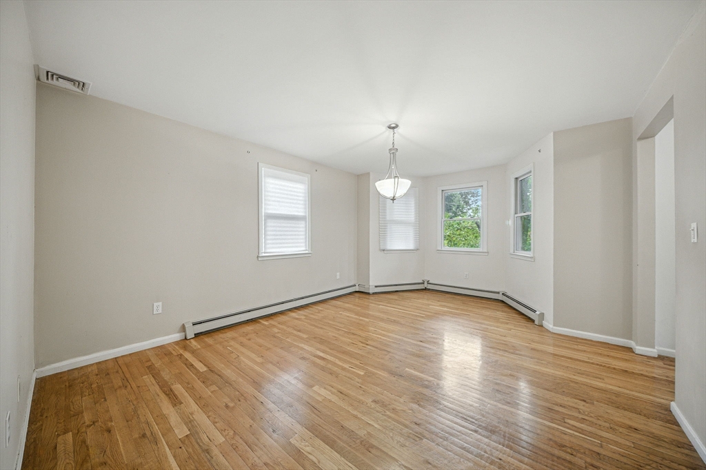 20 Tarleton Road Boston, MA 02132 - Photo 8 of 33