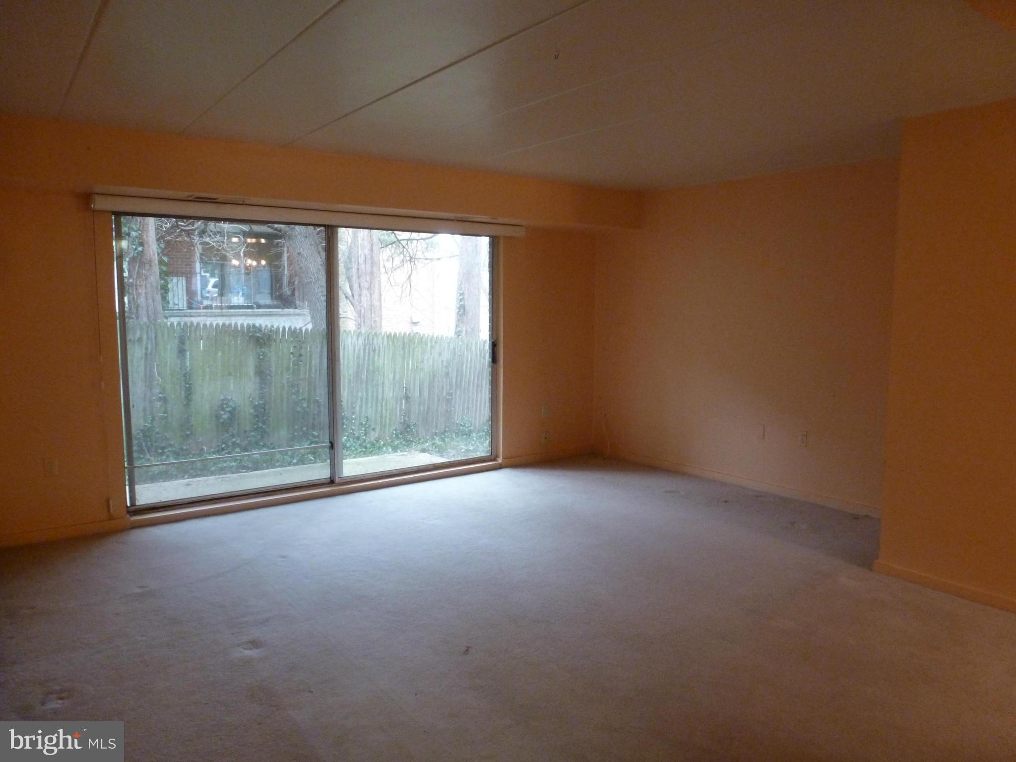 3344 Hewitt Avenue, Unit 76 Silver Spring, MD 20906 - Photo 2 of 20 Living Room