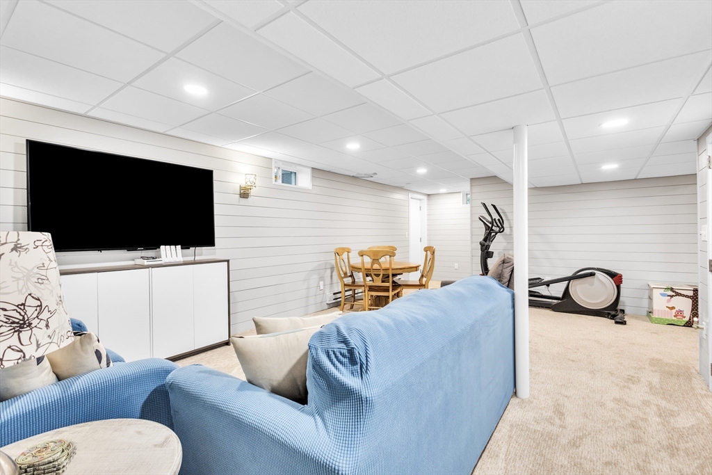 9 Marissa Circle Worcester, MA 01604 - Photo 29 of 40