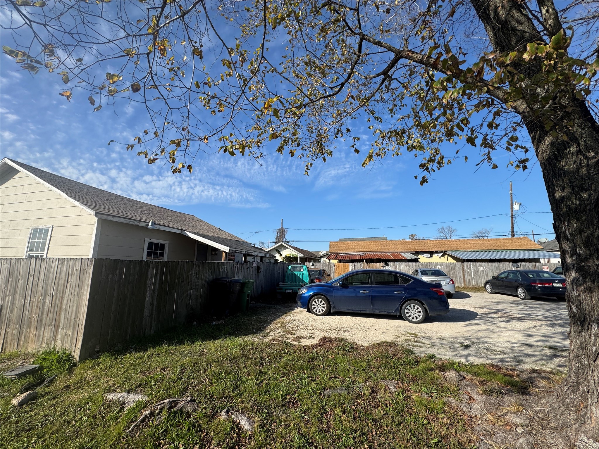 127 East 43rd Street Houston, TX 77018 - Photo 7 of 7 a car parked in front of a building