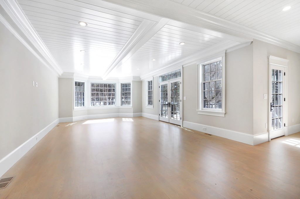 150 Garfield Road Concord, MA 01742 - Photo 8 of 29 Gallery Image 8