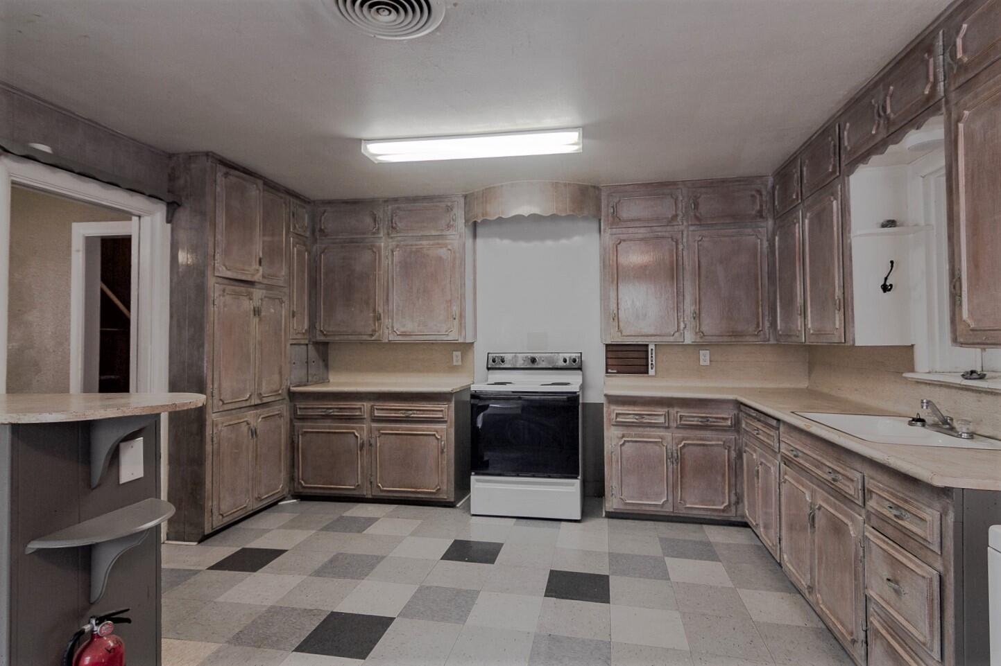 2629 22nd Street Lubbock, TX 79410 - Photo 14 of 18 2629 22nd St-3