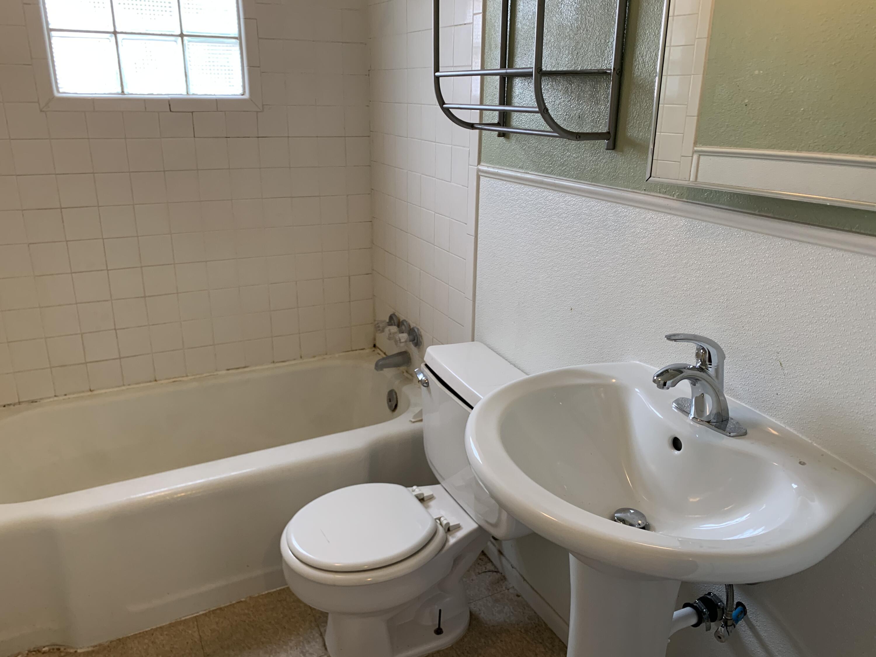 2629 22nd Street Lubbock, TX 79410 - Photo 7 of 18 IMG_0192