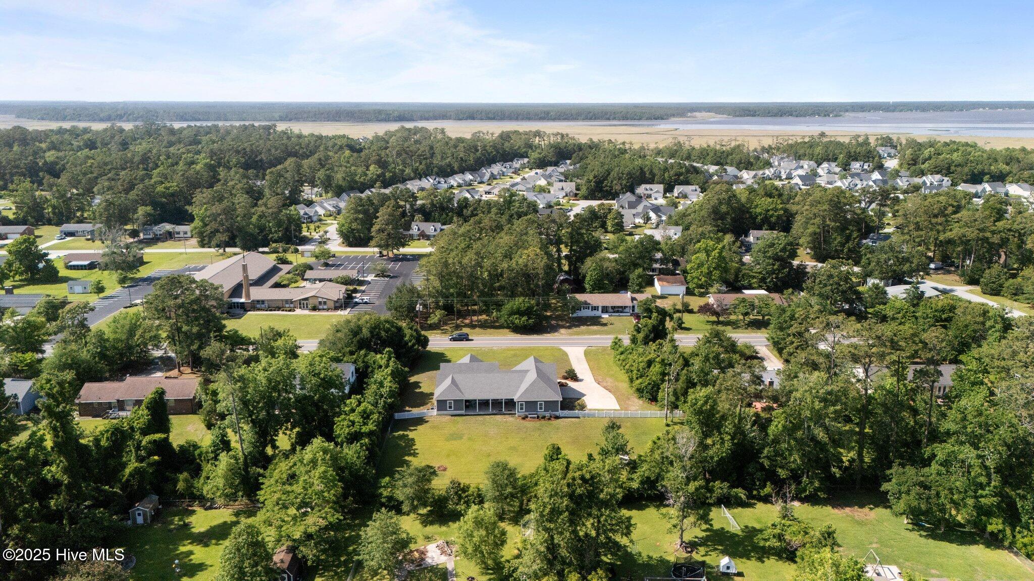 3607 Country Club Road Morehead City, NC 28557 - Photo 47 of 50 Aerial view