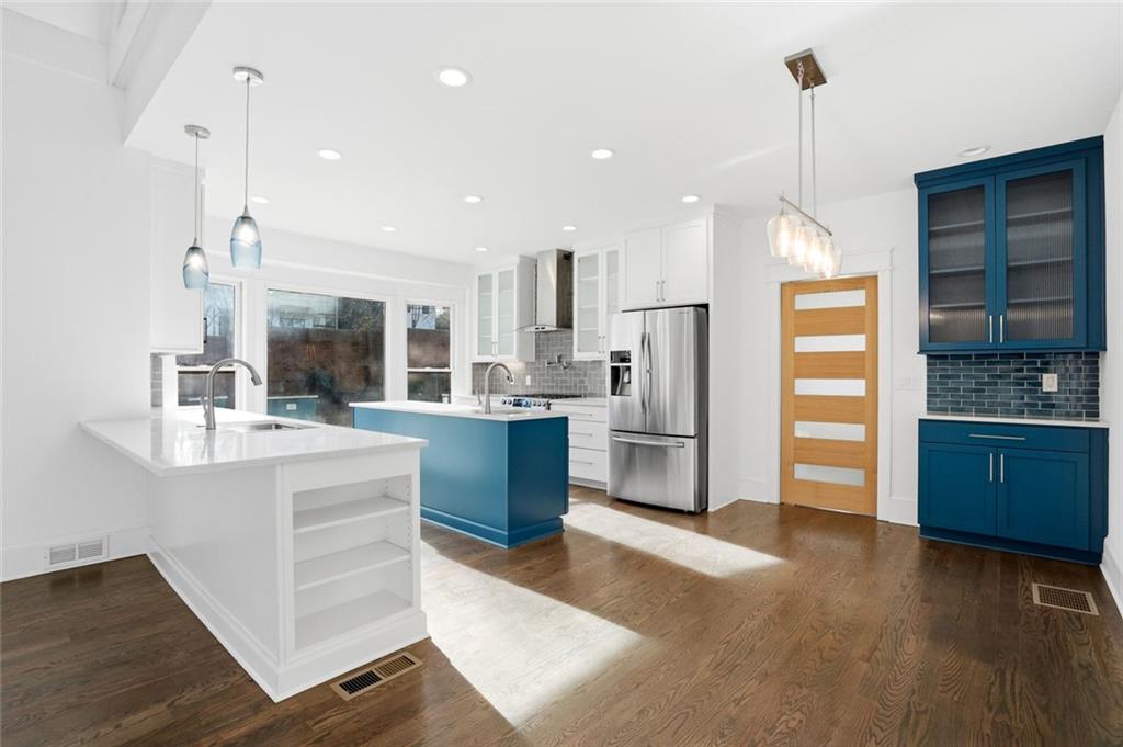 5320 Fairfield West Atlanta, GA 30338 - Photo 8 of 35