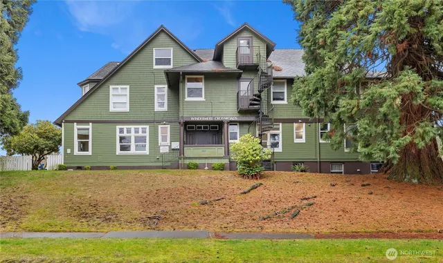 $1,499,000 | 3504 Norton Avenue, Everett, WA 98201