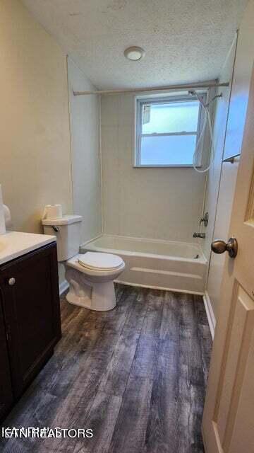 112 Audubon Road Oak Ridge, TN 37830 - Photo 9 of 11 Bathroom
