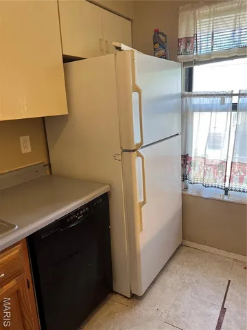 $65,400 | 1863 High Sun Drive, Florissant, MO 63031