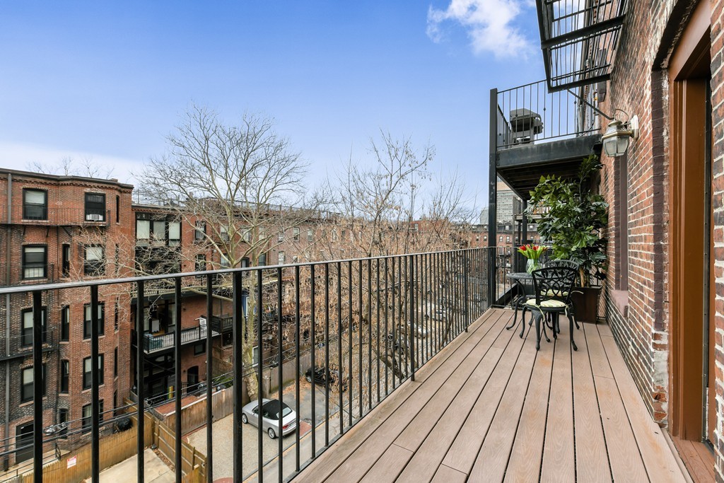 28 Rutland Square, Unit 3 Boston, MA 02118 - Photo 11 of 22