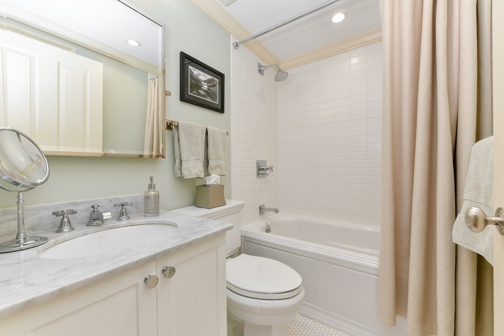 28 Rutland Square, Unit 3 Boston, MA 02118 - Photo 19 of 22