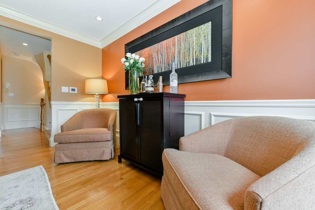 28 Rutland Square, Unit 3 Boston, MA 02118 - Photo 3 of 22