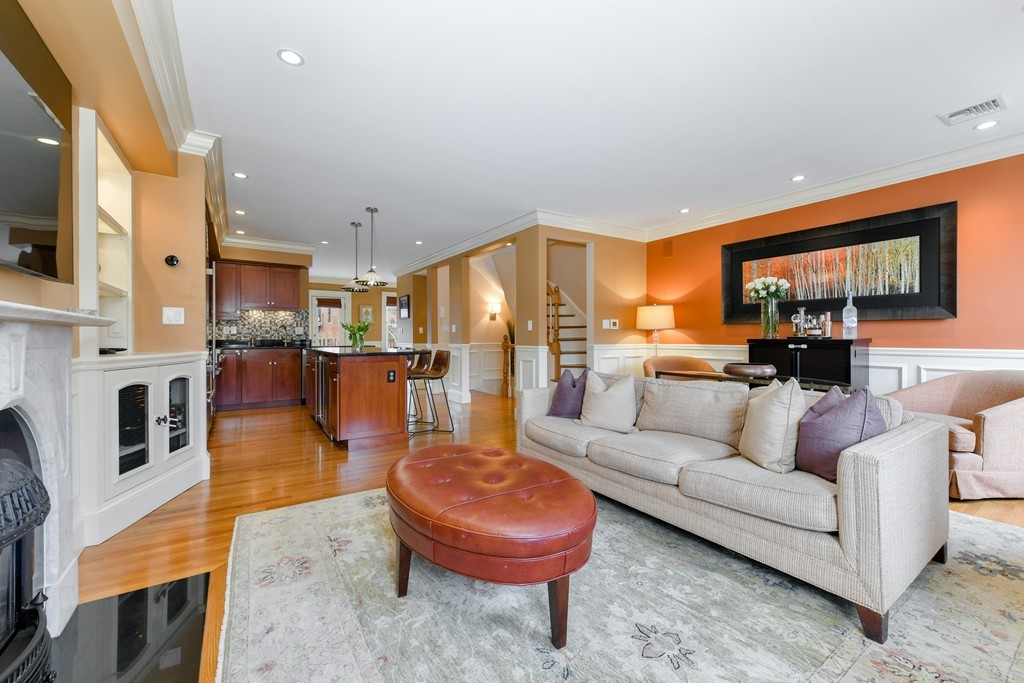 28 Rutland Square, Unit 3 Boston, MA 02118 - Photo 4 of 22