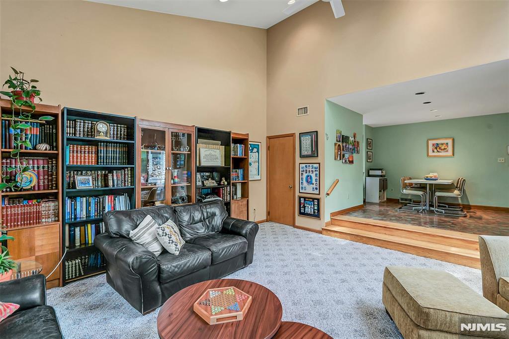 616 Rutland Avenue Teaneck, NJ 07666 - Photo 17 of 39