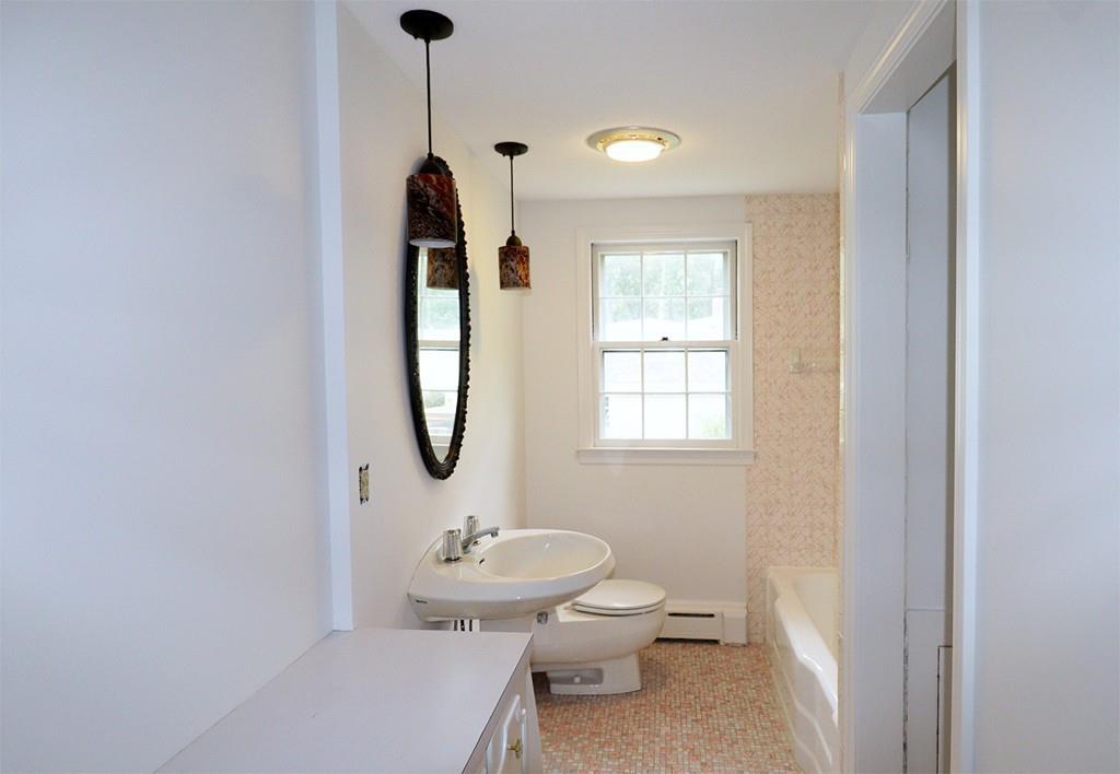 127 Hazardville Road Longmeadow, MA 01106 - Photo 13 of 26 Gallery Image 13