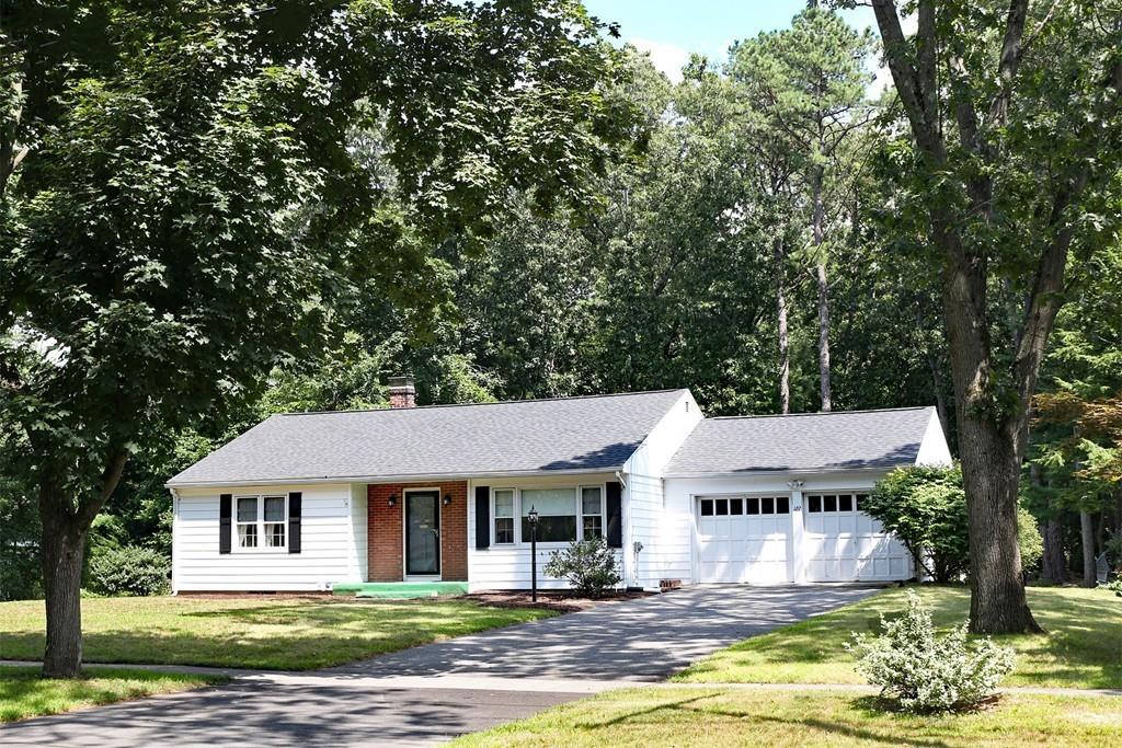 127 Hazardville Road Longmeadow, MA 01106 - Photo 3 of 26 Gallery Image 3