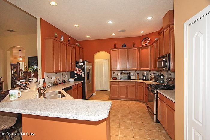 6114 Shadehill Road Jacksonville, FL 32258 - Photo 8 of 20 Lots of Counter & Cabinet Space