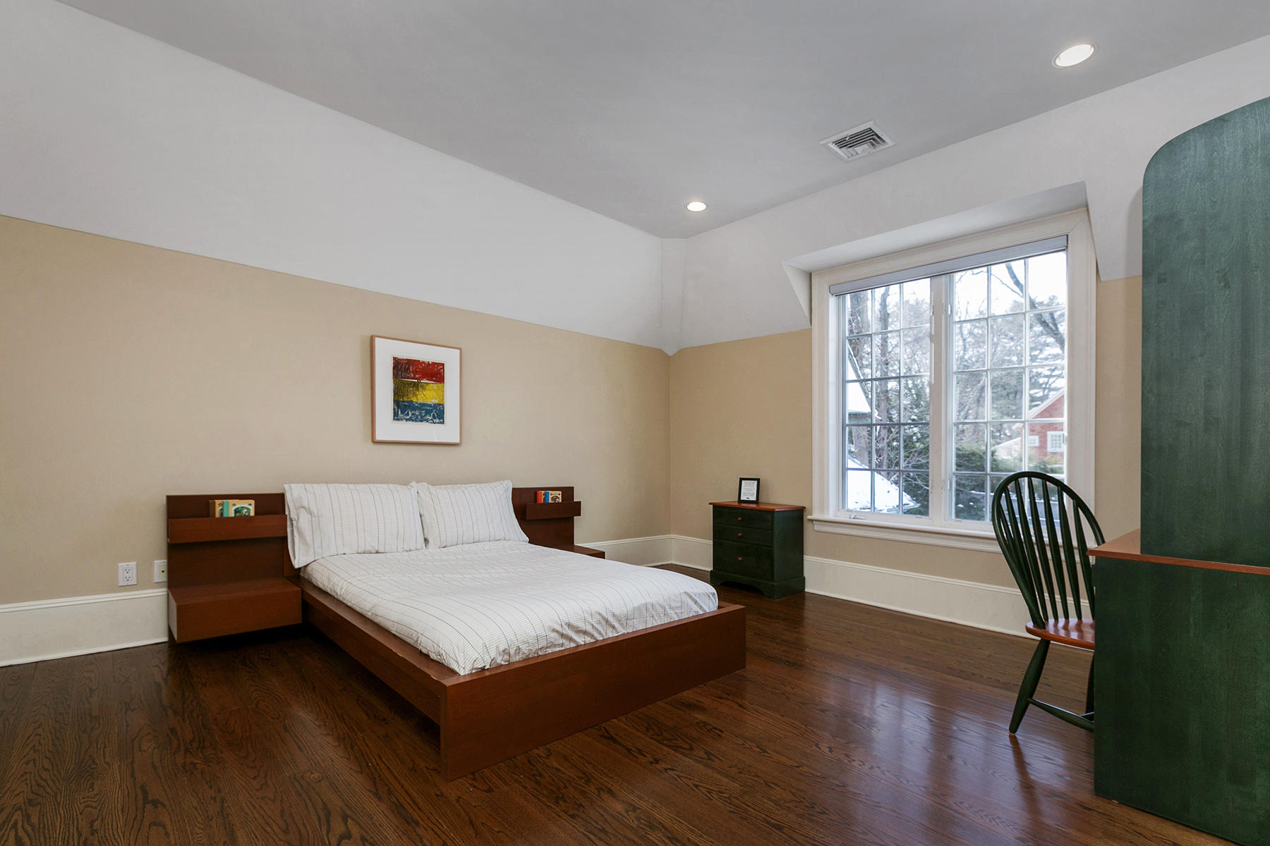 48 Old Farm Road Darien, CT 06820 - Photo 25 of 36 a bedroom with a bed and a large window