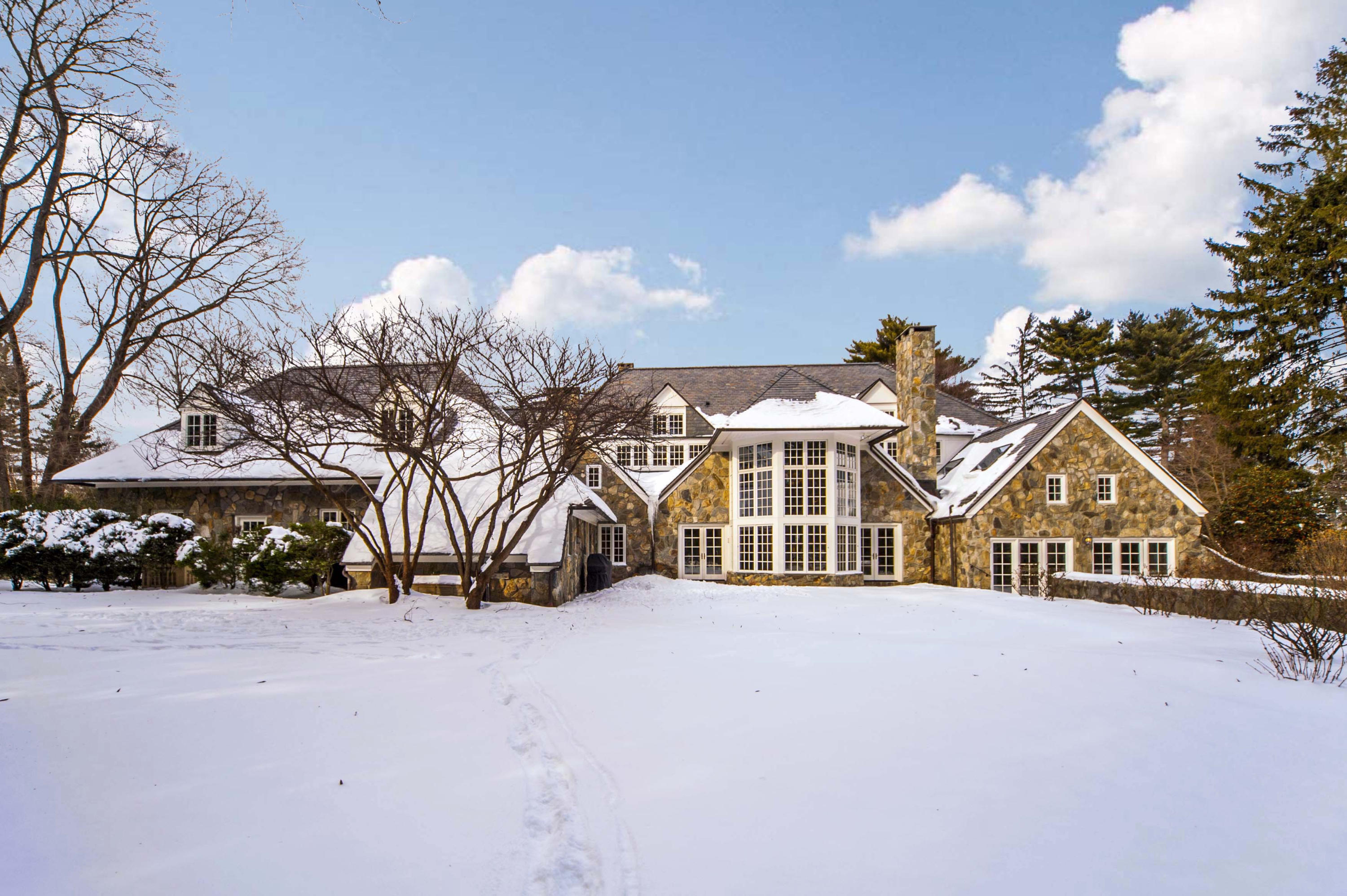 48 Old Farm Road Darien, CT 06820 - Photo 36 of 36 a view of a house with a yard