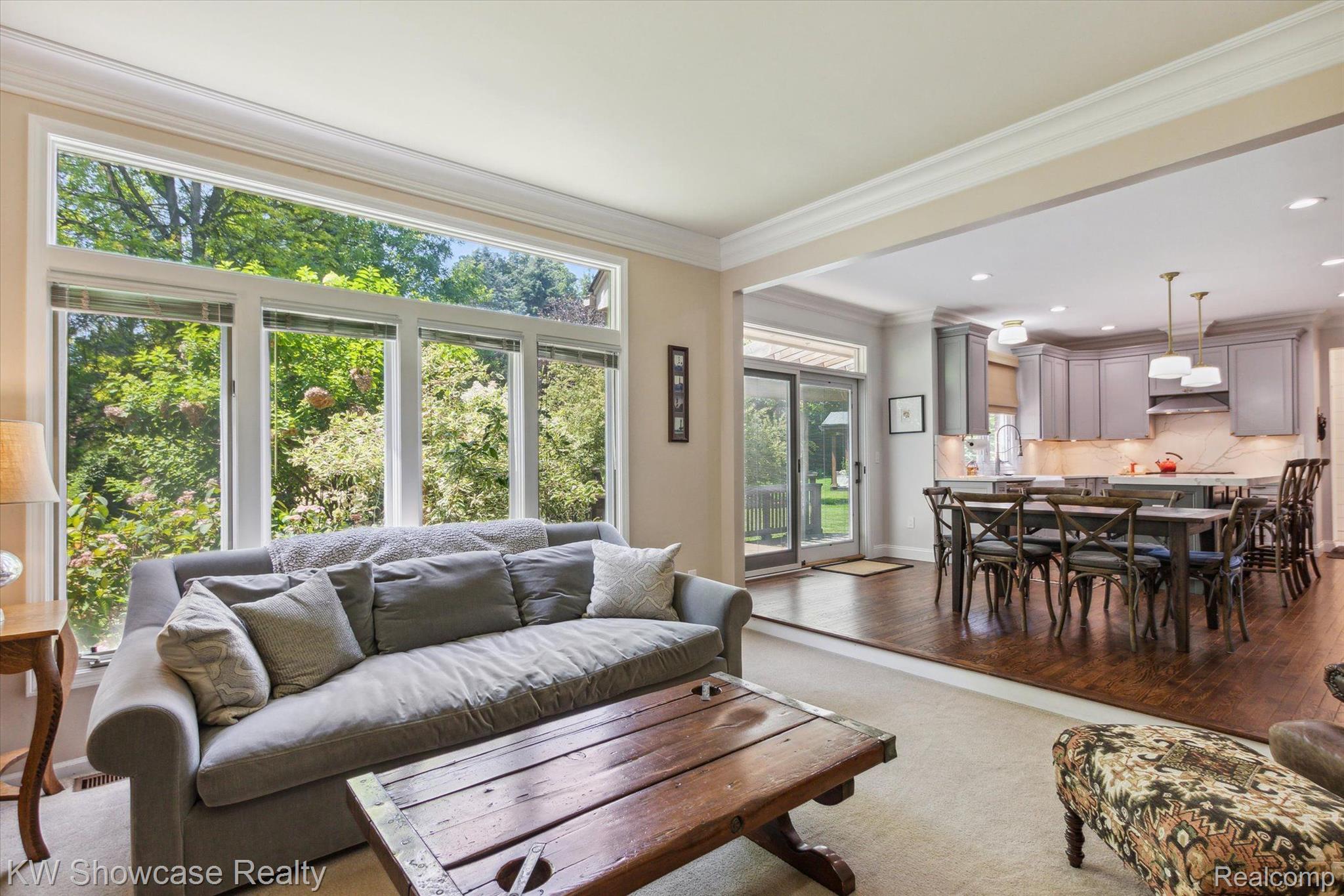 47647 Rochester Drive Novi, MI 48374 - Photo 33 of 36 Open Concept Floor Plan!